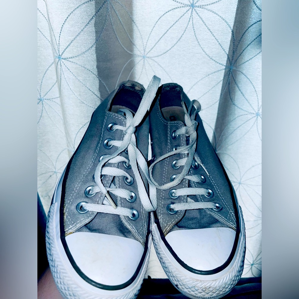 Women size 7 Converse All Star Grey polka dot shoes